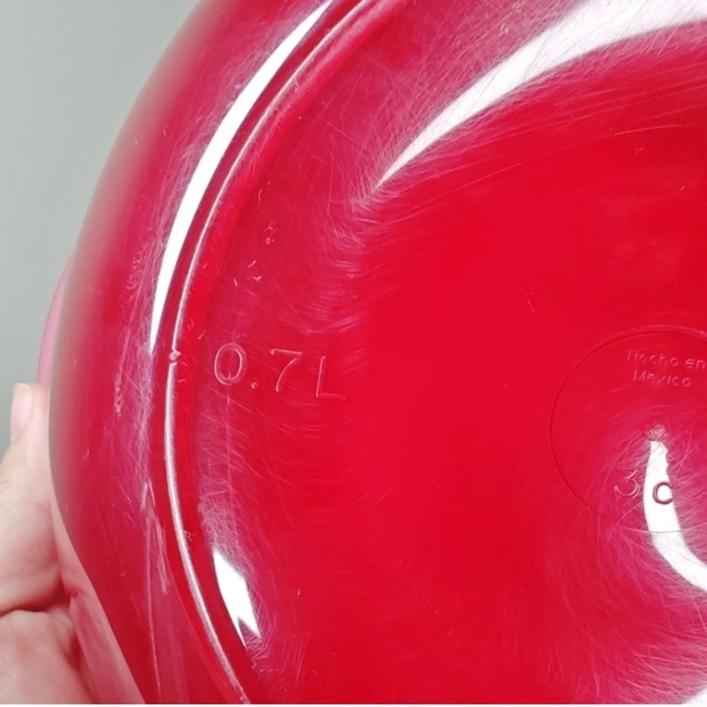 Vintage Red Tupperware 0.7L Microwave Steam Vent Bowl Round